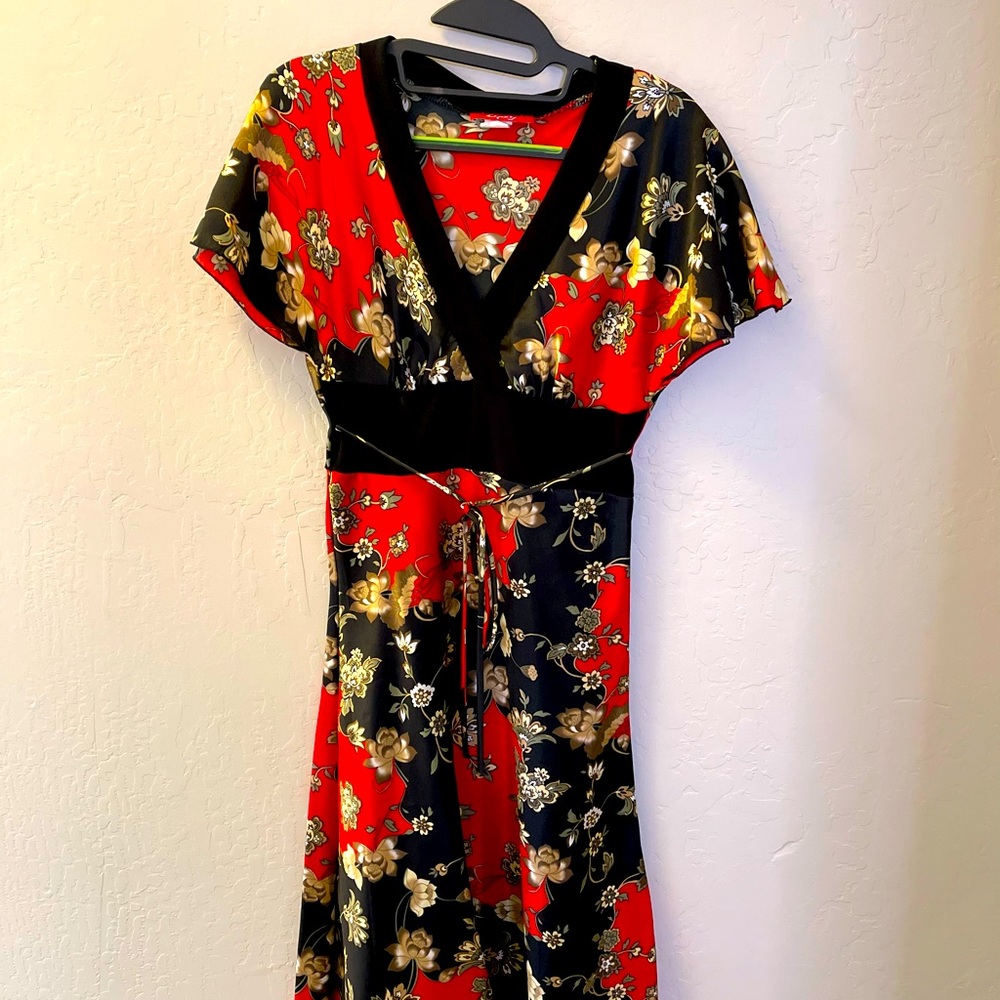 Lipsy red floral party dress. Size M